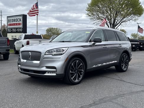Used 2020 Lincoln Aviator Reserve w/ Equipment Group 202A AWD/4WD image 3