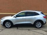 Used 2020 Ford Escape SE image 5