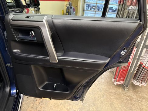 Used 2022 Toyota 4Runner Limited image 21