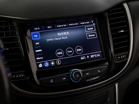 Used 2022 Chevrolet Trax LT w/ Driver Confidence Package image 23