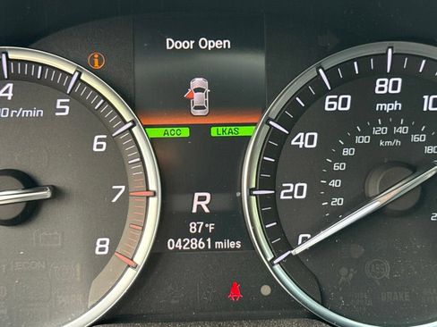 Used 2019 Acura TLX V6 w/ Advance Package FWD image 12