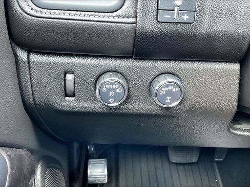 Used 2019 GMC Canyon SLT w/ Driver Alert Package AWD/4WD image 36