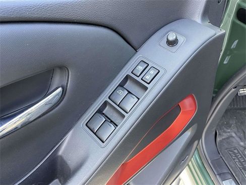 Used 2023 Nissan Frontier PRO-4X w/ Pro-4X Premium Package image 19