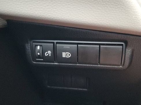 Used 2022 Toyota Corolla Cross LE FWD image 22