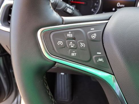 Used 2024 Chevrolet Equinox LT FWD image 25