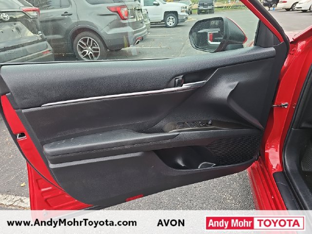 Used 2023 Toyota Camry SE AWD/4WD image 11