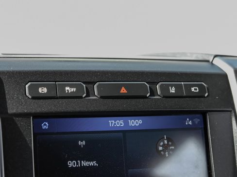 Used 2022 Ford F450 XLT w/ Camper Package AWD/4WD image 29