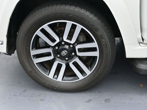 Used 2019 Toyota 4Runner Limited AWD/4WD image 44