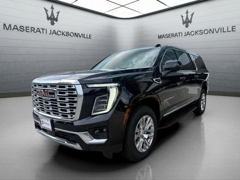 Used 2025 GMC Yukon XL Denali AWD/4WD image 10