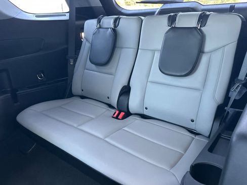 Certified 2021 Ford Explorer XLT w/ Equipment Group 202A AWD/4WD image 16