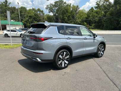 New 2026 Mitsubishi Outlander SE