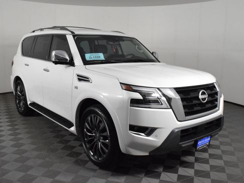 Used 2022 Nissan Armada Platinum w/ Captain's Chairs Package image 3