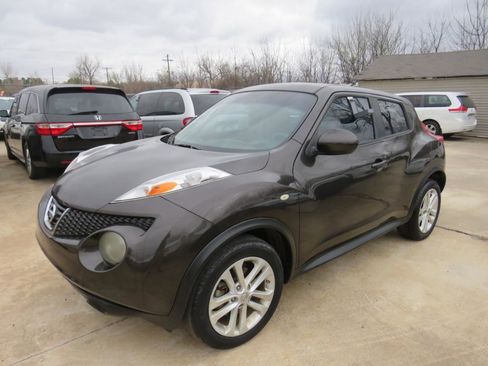 Used 2012 Nissan Juke S image 2