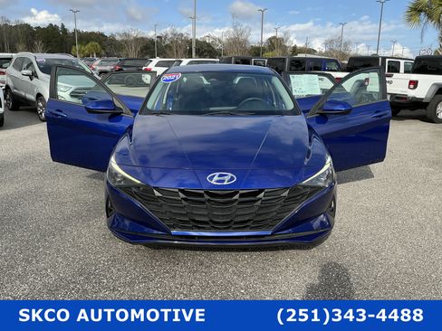 Used 2021 Hyundai Elantra SEL image 30
