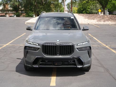 New 2027 BMW X7 xDrive40i w/ M Sport Package AWD/4WD image 8