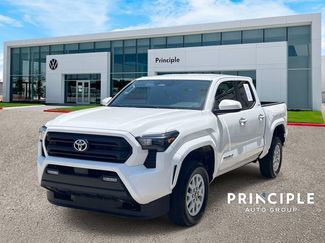 Used 2024 Toyota Tacoma SR5 AWD/4WD video 1