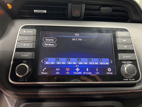 Used 2019 Nissan Kicks SR w/ SR Premium Package FWD image 26