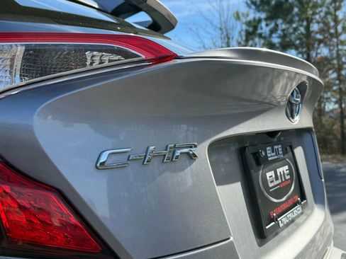 Used 2019 Toyota C-HR LE image 9