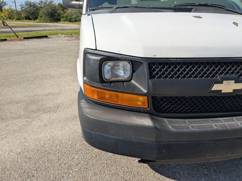 Used 2012 Chevrolet Express 1500 image 11