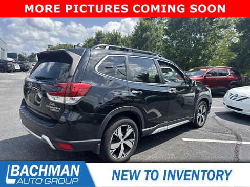 Used 2019 Subaru Forester Touring AWD/4WD image 3