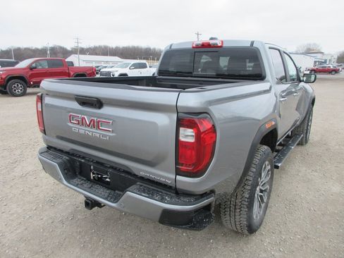 New 2026 GMC Canyon Denali image 5