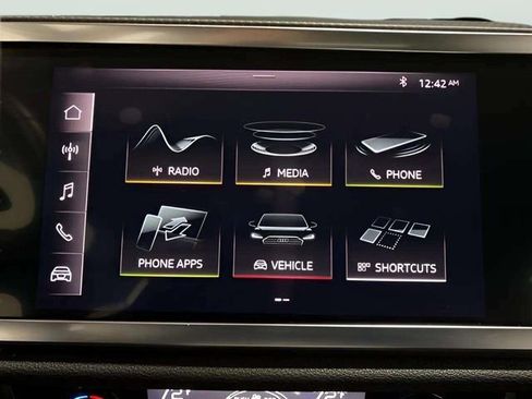 Used 2020 Audi Q3 2.0T Premium w/ Convenience Package image 38