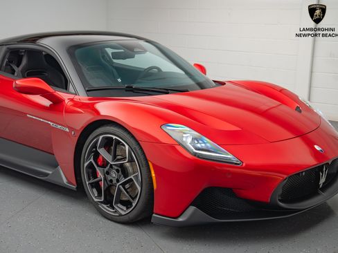 Used 2023 Maserati MC20 Coupe image 2