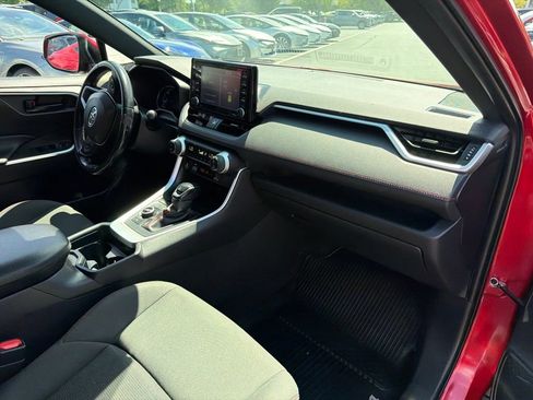 Used 2021 Toyota RAV4 SE AWD/4WD image 11