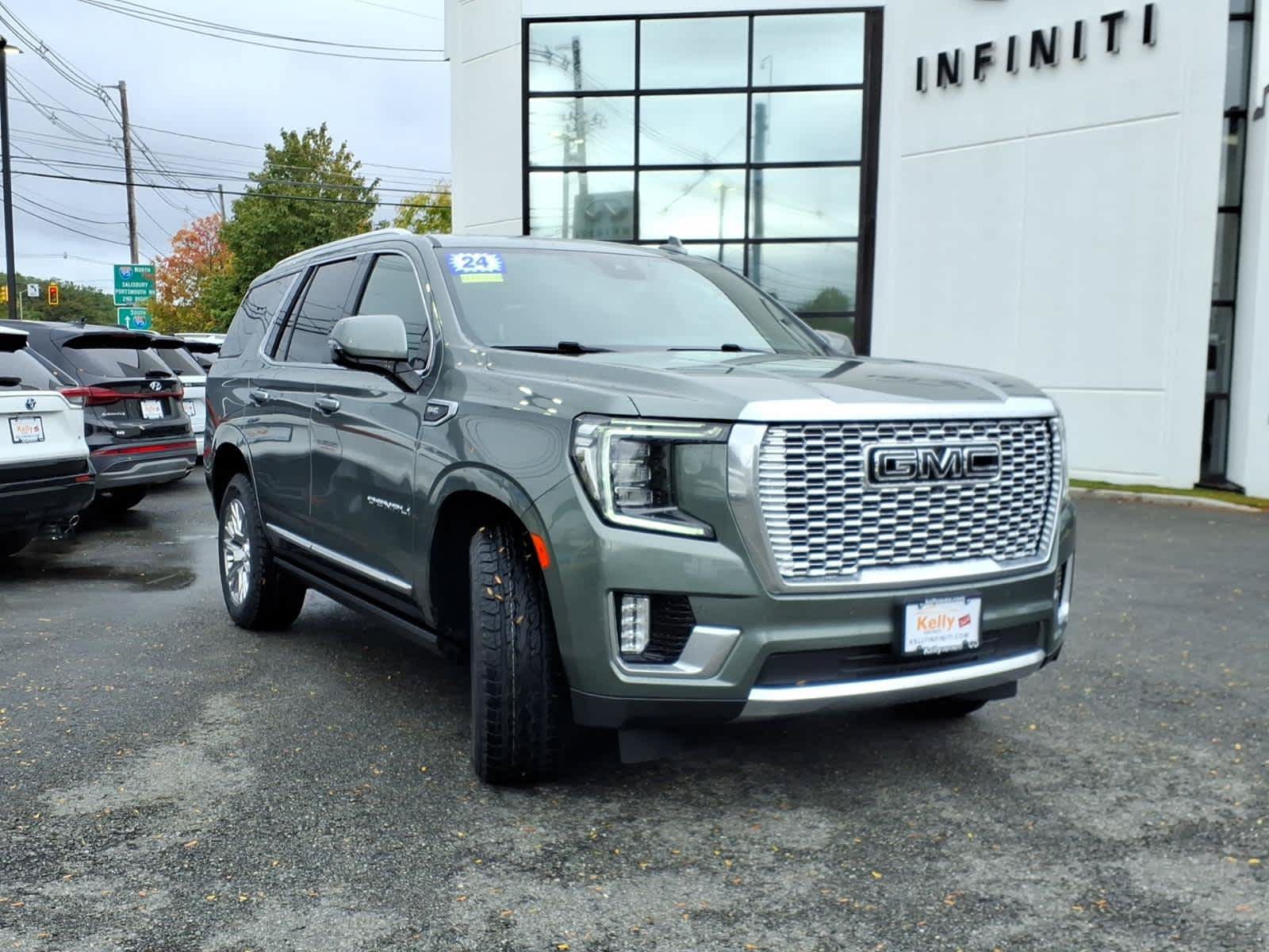 Used 2024 GMC Yukon Denali AWD/4WD image 3