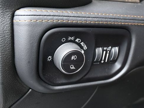 Used 2024 RAM 2500 Limited AWD/4WD image 14