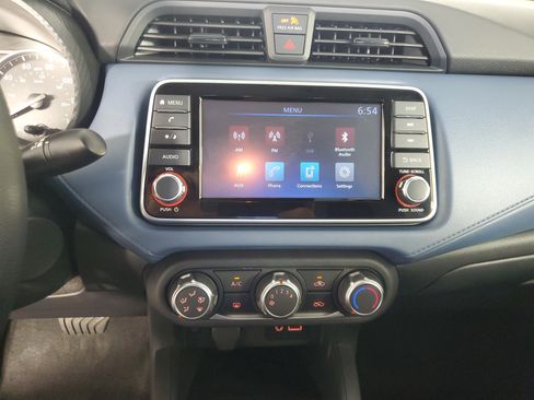 Used 2025 Nissan Versa SV w/ Trunk Package FWD image 16