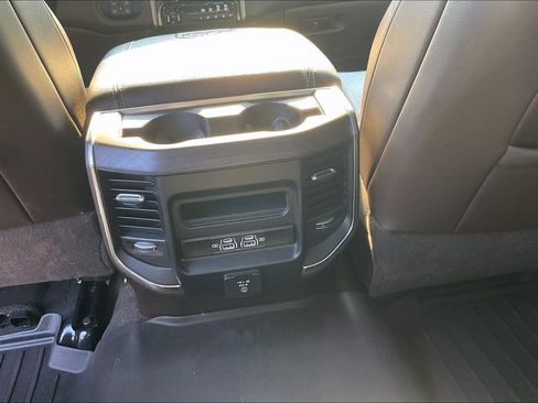 Used 2025 RAM 2500 Laramie AWD/4WD image 31