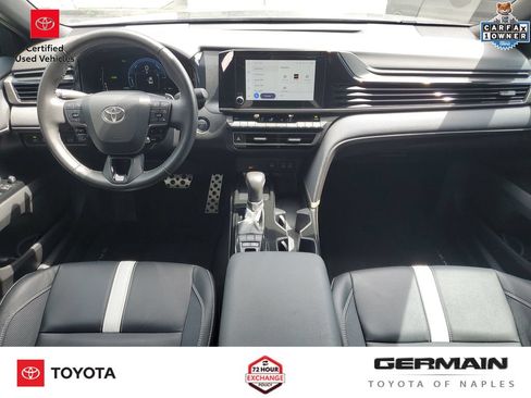 Used 2025 Toyota Camry SE FWD image 19