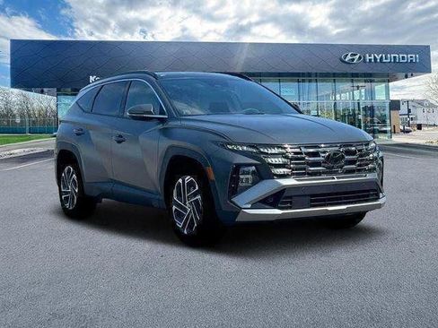 New 2025 Hyundai Tucson Limited FWD image 11