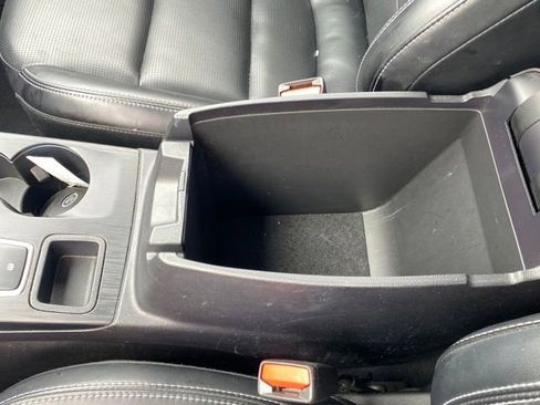 Used 2023 Ford Escape Platinum AWD/4WD image 14