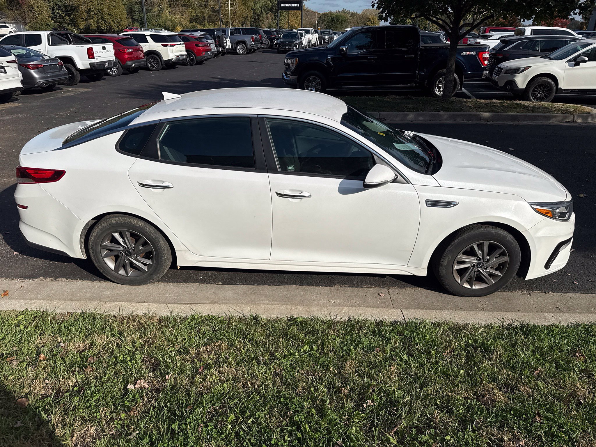 Used 2020 Kia Optima LX FWD image 4