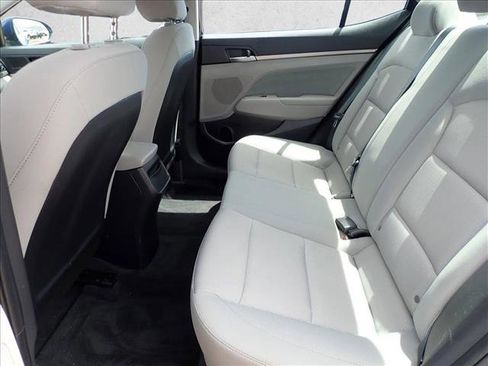 Used 2018 Hyundai Elantra SEL FWD image 4