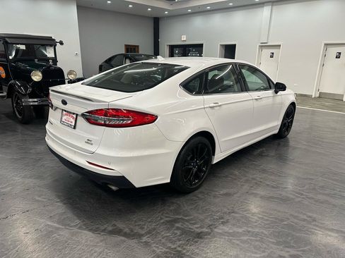 Used 2020 Ford Fusion SE w/ Equipment Group 151A FWD image 5