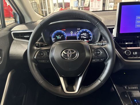 Certified 2026 Toyota Corolla Cross XLE FWD image 14