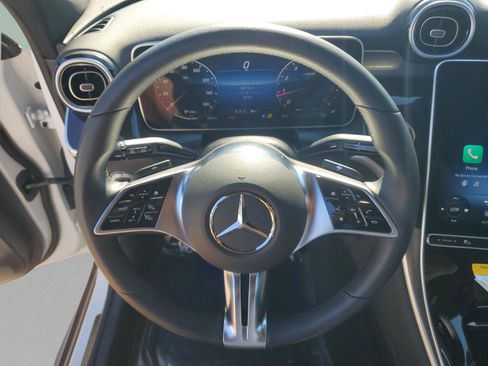 Used 2025 Mercedes-Benz GLC 300 image 26