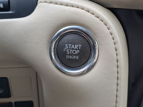 Used 2017 Lexus LX 570 4WD image 19