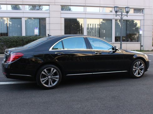Used 2015 Mercedes-Benz S 550 4MATIC Sedan image 7