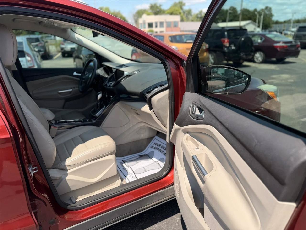Used 2014 Ford Escape Titanium FWD image 30