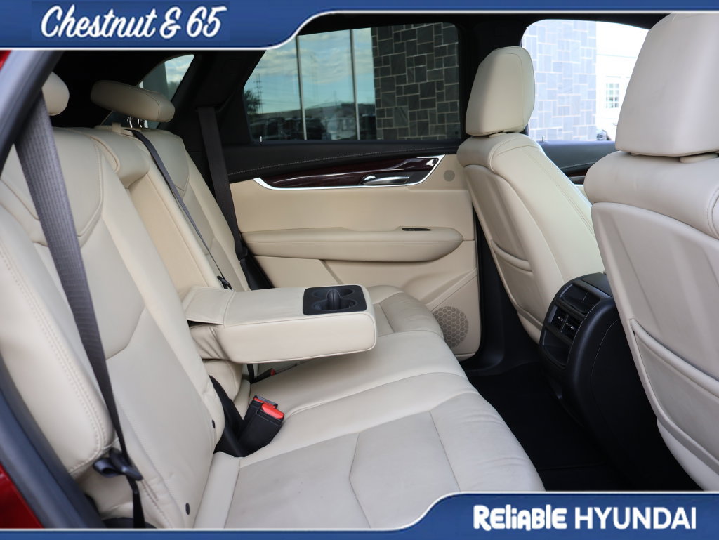 Used 2017 Cadillac XT5 Premium Luxury FWD image 12