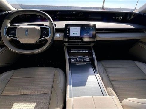 Used 2024 Lincoln Nautilus Reserve w/ Equipment Group 202A image 19