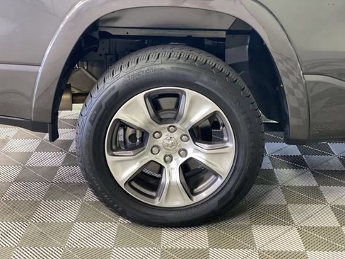 Used 2020 RAM 1500 Laramie AWD/4WD image 18