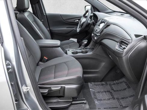 Used 2024 Chevrolet Equinox RS w/ LPO, Floor Liner Package FWD image 25