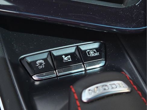 Used 2024 Chevrolet Corvette Stingray Premium Cpe w/ Z51 Performance Package image 11