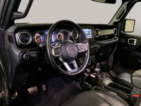 Used 2021 Jeep Wrangler Unlimited Sahara AWD/4WD image 16