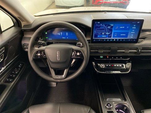 New 2025 Lincoln Corsair Grand Touring w/ Equipment Group 301A AWD/4WD image 18